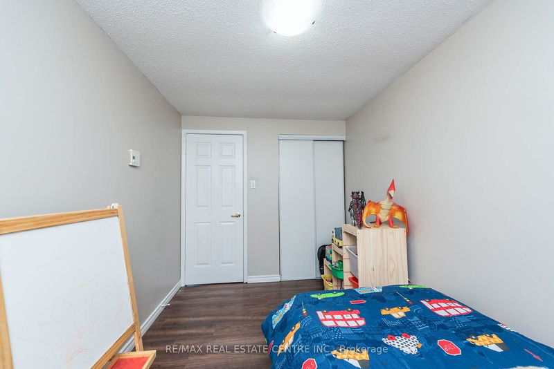 26 Hercules Crt  Brampton, L6S 1X6 | Image 13