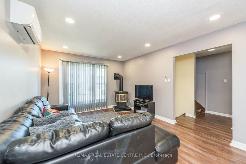 26 Hercules Crt  Brampton, L6S 1X6 | Image 6