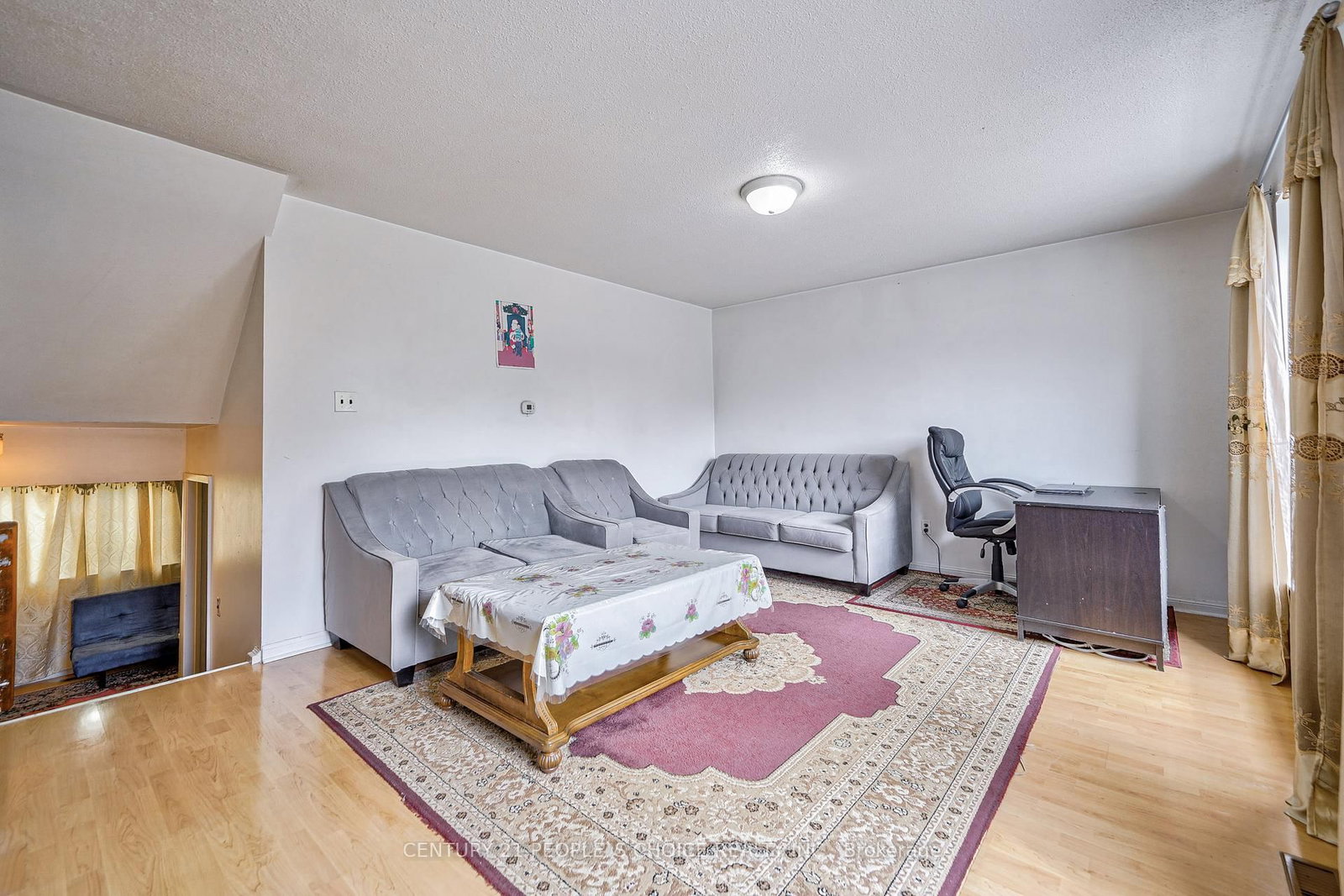 Listing Image 19