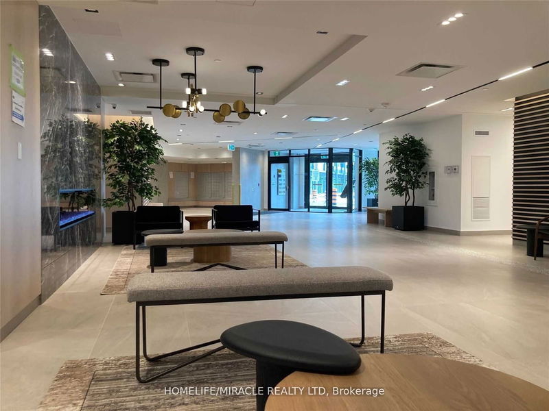 home for lease on 1021-50 George Butchart Drive