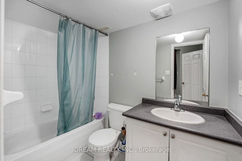 36 Flurry Circ E Brampton, L6X 0S8 | Image 25