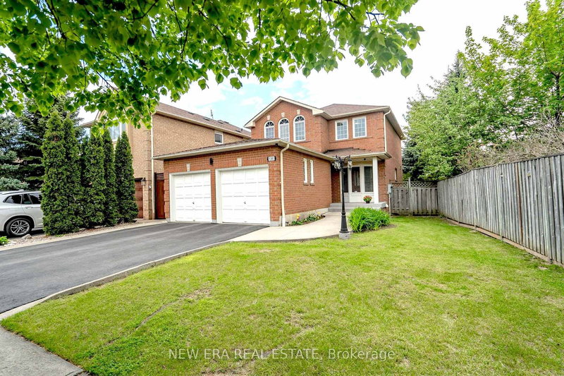 5380 Floral Hill Cres, Mississauga, L5V 1V3 | Image 2