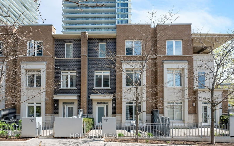 home for lease on Th14-370 Square One Drive
