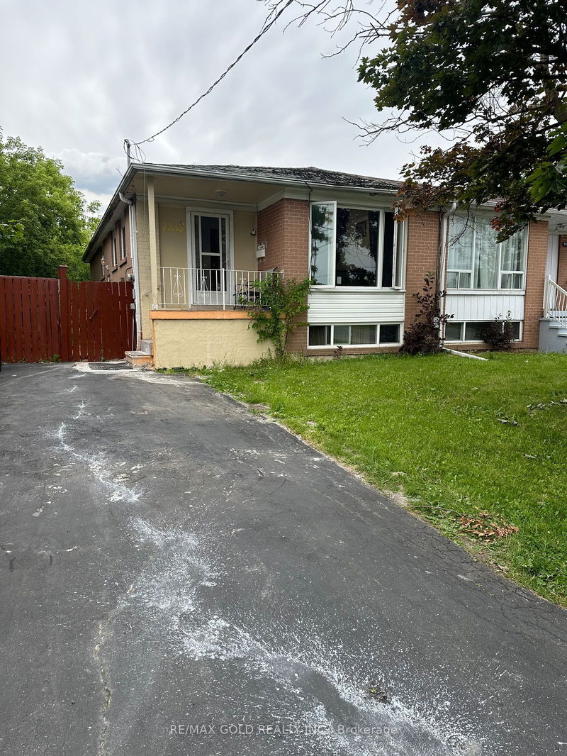 7335 Darcel Ave  Mississauga, L4T 2X4 | Image 1