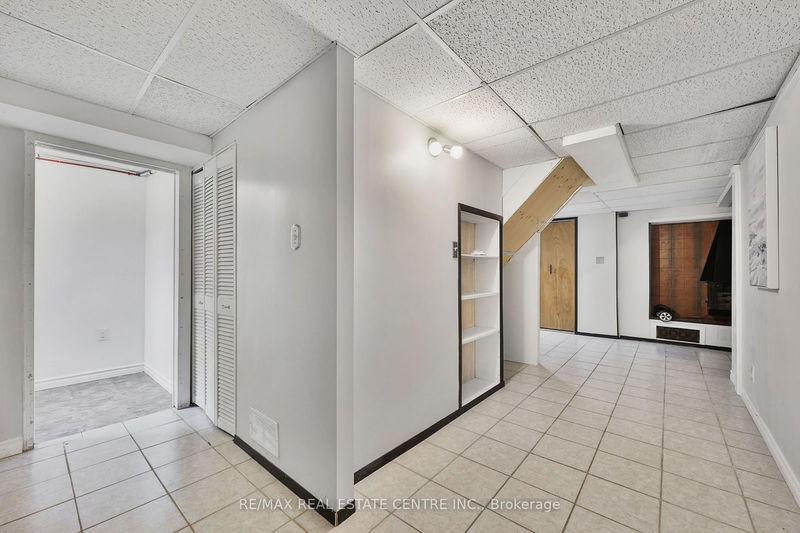 14 Jill Cres  Brampton, L6S 3J2 | Image 23