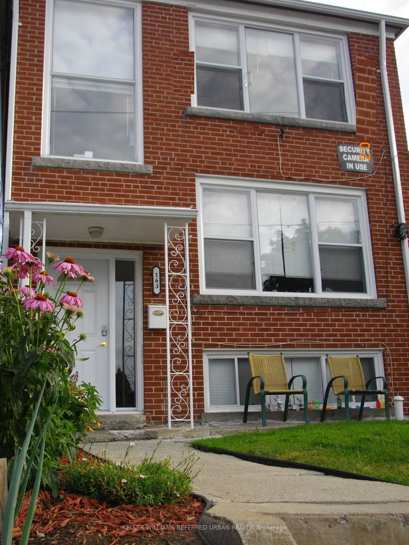 home for lease on Lower-163 Livingstone Avenue
