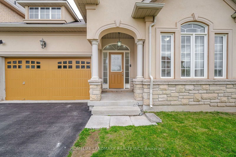 40 Balin Cres  Brampton, L6X 0V5 | Image 3