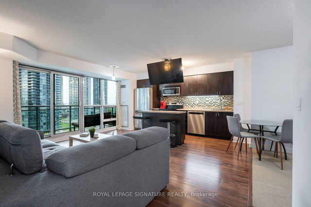 1214 - 155 Legion Road