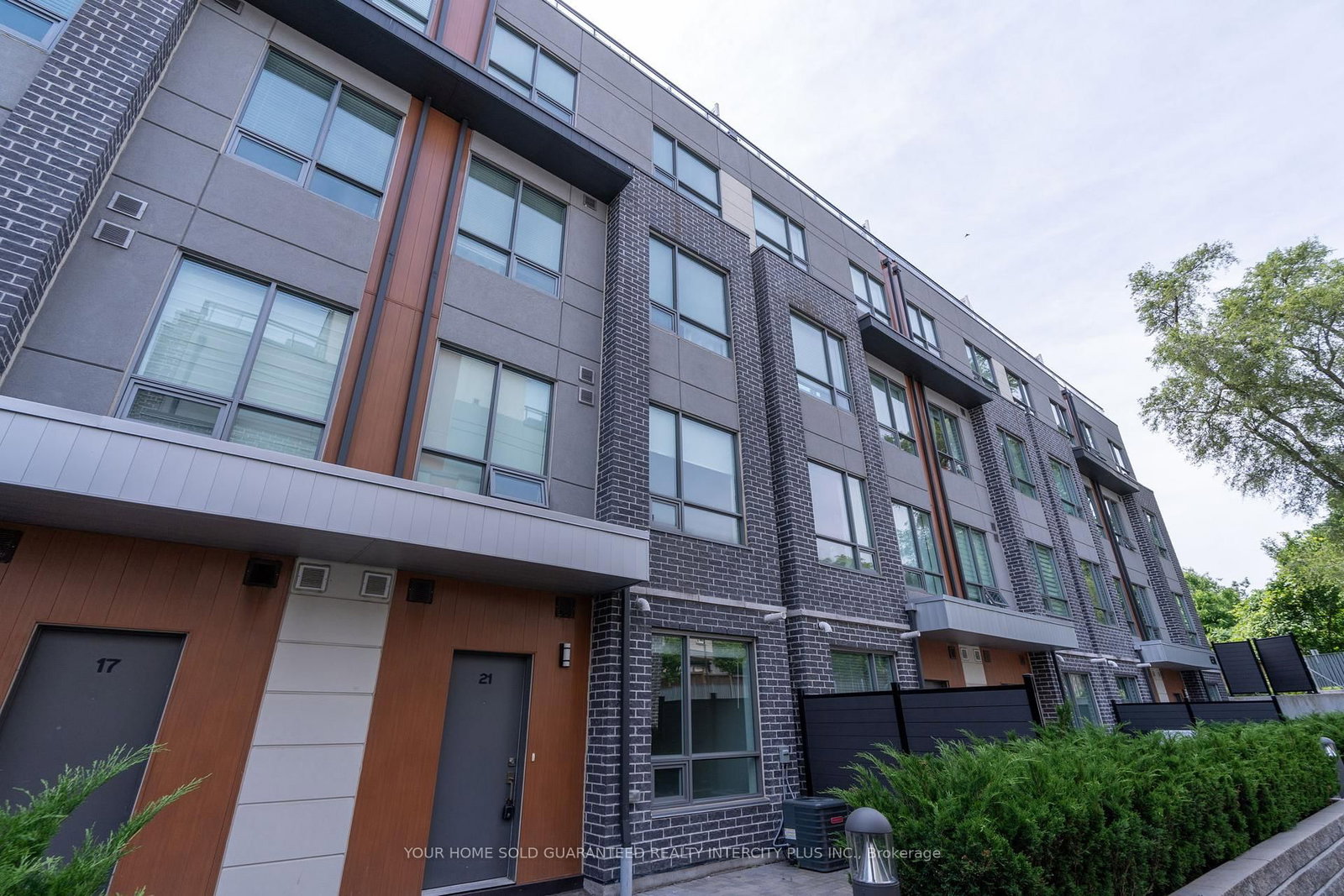 Listing Image 5