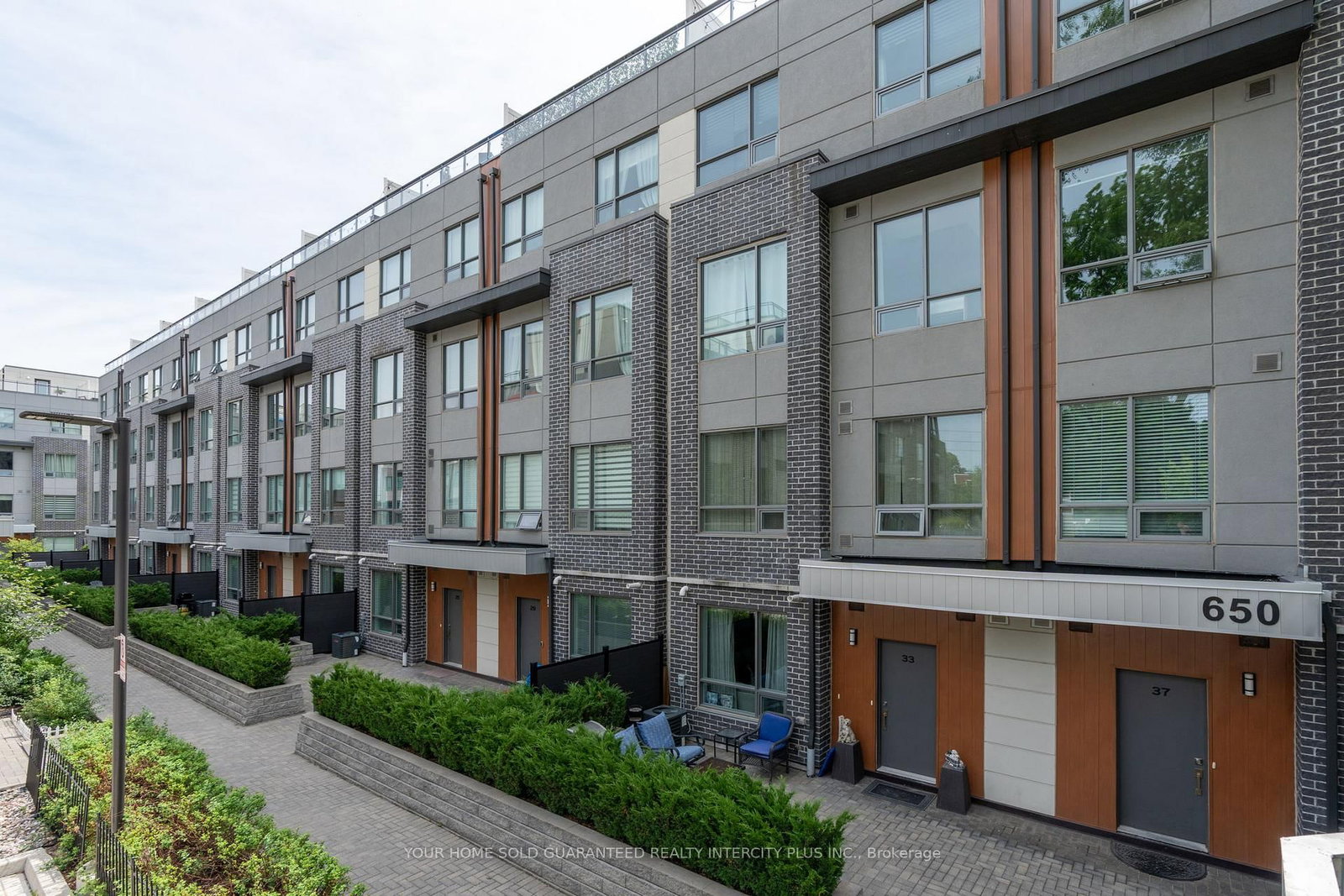 Listing Image 7