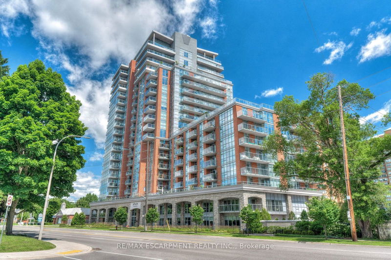 home for sale on 412-551 Maple Avenue