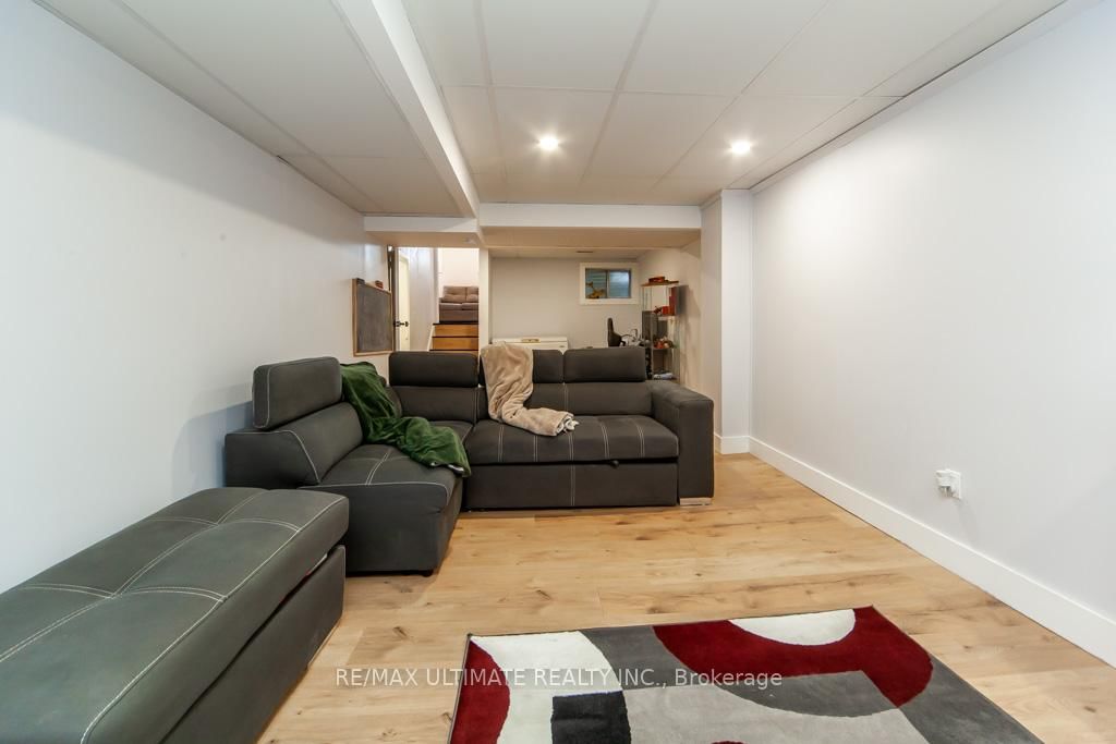 Listing Image 33