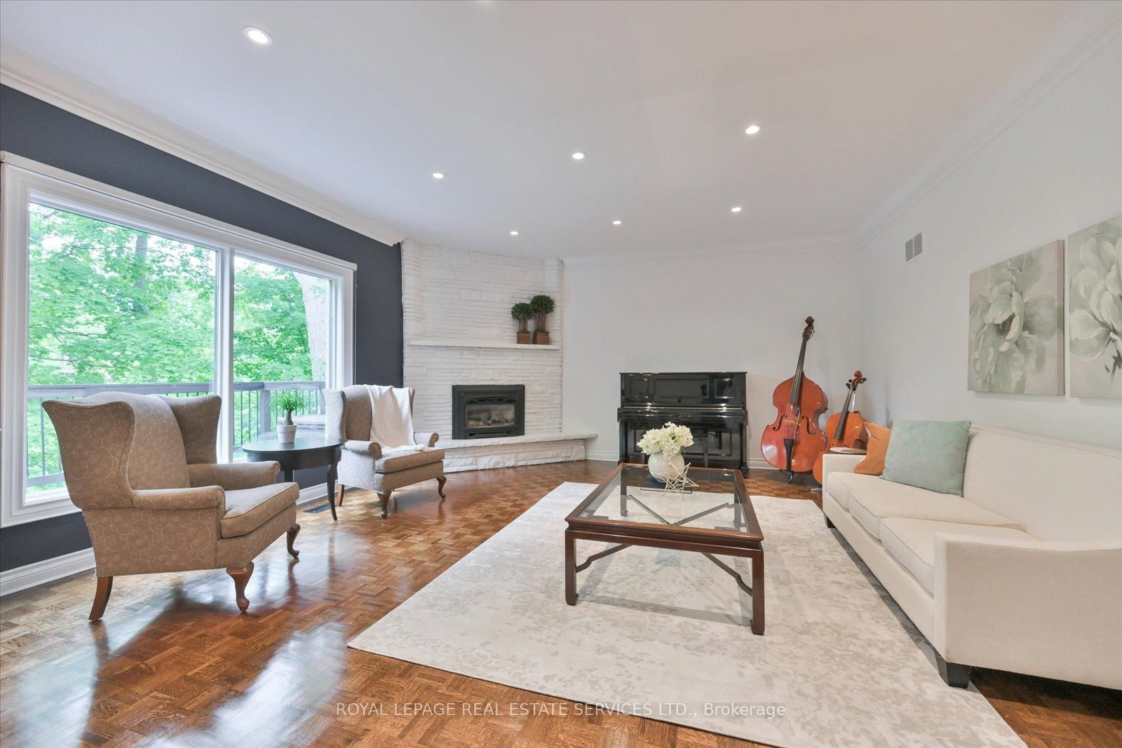 Listing Image 7