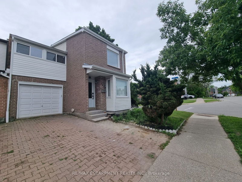 home for lease on 1484 Andros Boulevard