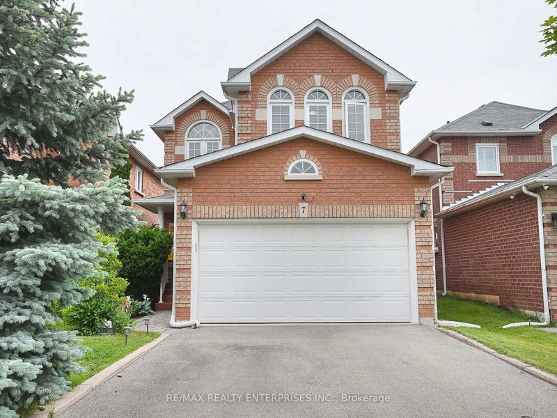 7 Colleyville St, Brampton, L7A 1H3 | Image 2