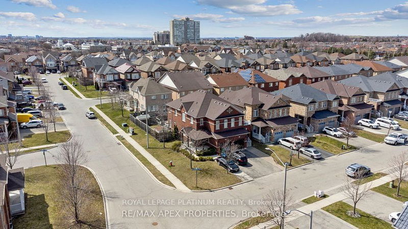 home for lease on 4727 Centretown Way