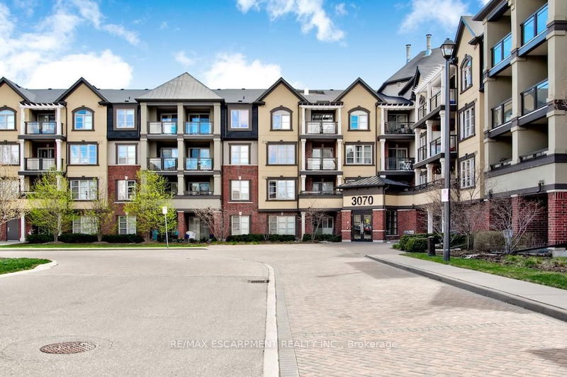 home for lease on 215-3070 Rotary Way