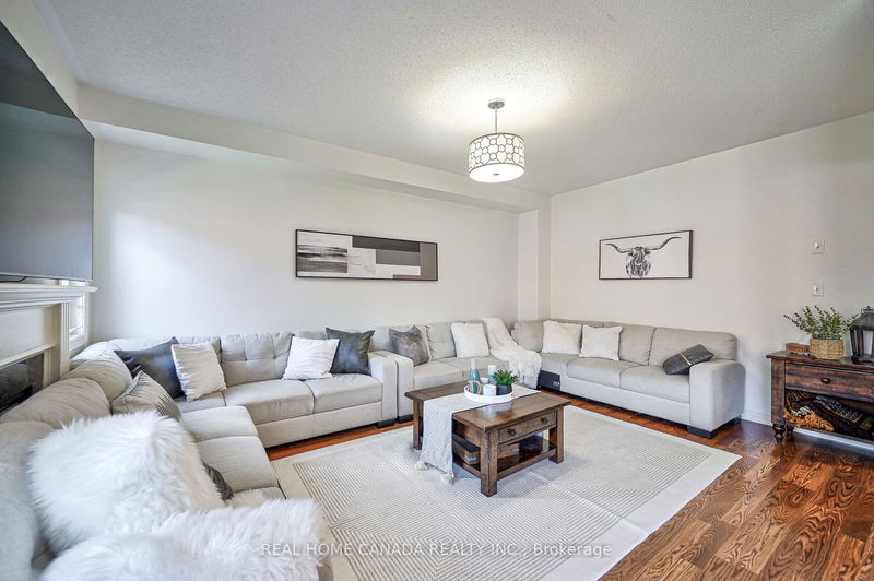 603 Nairn Circ  Milton, L9T 7X6 | Image 11