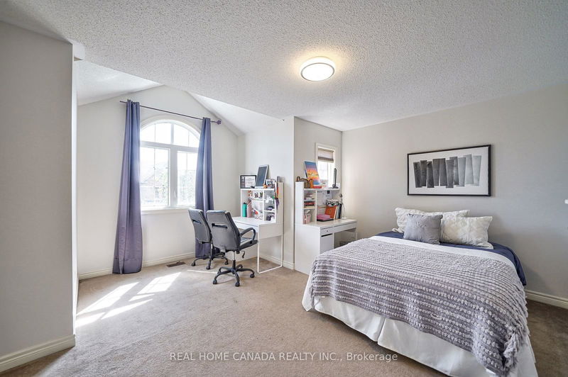 603 Nairn Circ  Milton, L9T 7X6 | Image 24