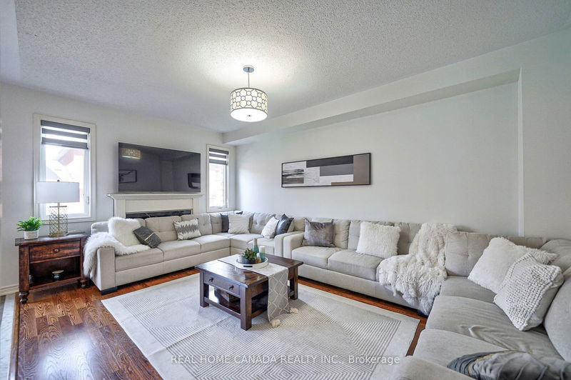 603 Nairn Circ  Milton, L9T 7X6 | Image 9