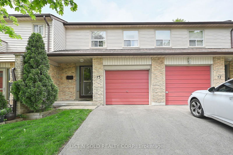 home for sale on 73-6100 Montevideo Road