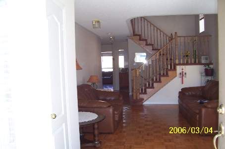 12 Bramfield St, Brampton, L7A2W3 | Image 3