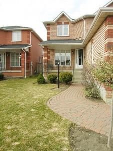 904 Drysdale Dr, Mississauga, L5V1X6 | Image 2