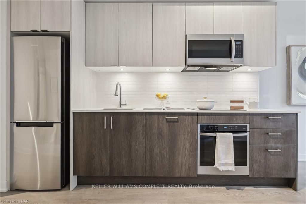 1926 LAKESHORE BOULEVARD WEST Boulevard W, Unit 1515 - Photo 13