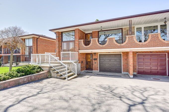 43 Starview Dr  Toronto, M9M 1K7 | Image 3