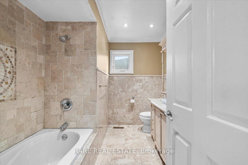 5972 Aquarius Crt  Mississauga, L5M 4Z9 | Image 21