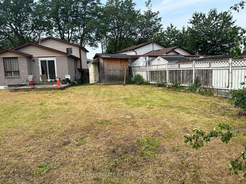 22 Sultan Pool Dr  Toronto, M9V 4H2 | Image 5