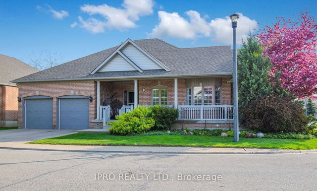 2 Orchard Park Gate