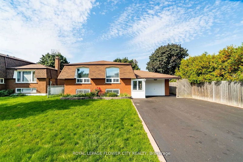 home for sale on 5 Grassmere Crescent