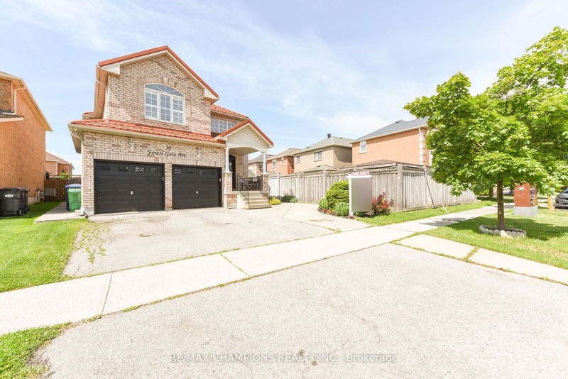 30 Forest Gate Ave  Caledon, L7E 2T4 | Image 2