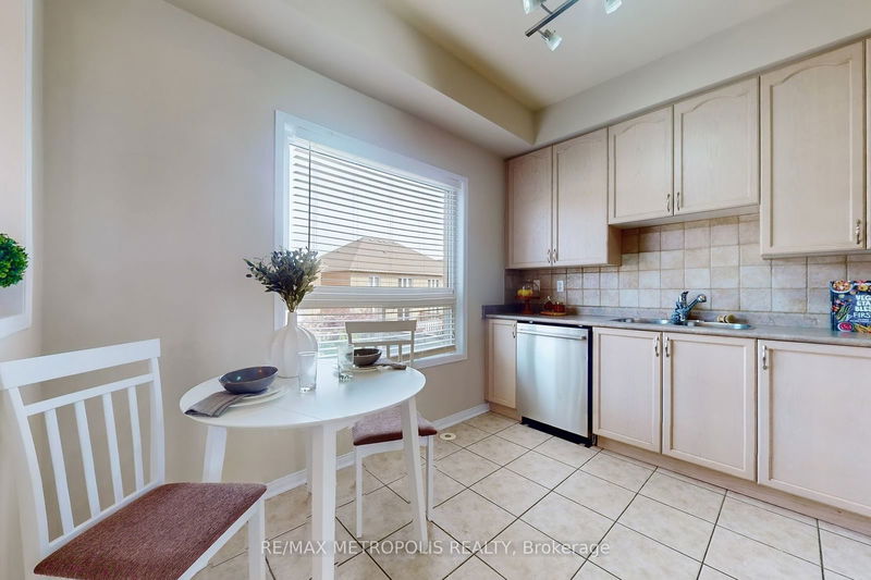 6579 Jazzy Mews  Mississauga, L5W 1R9 | Image 12