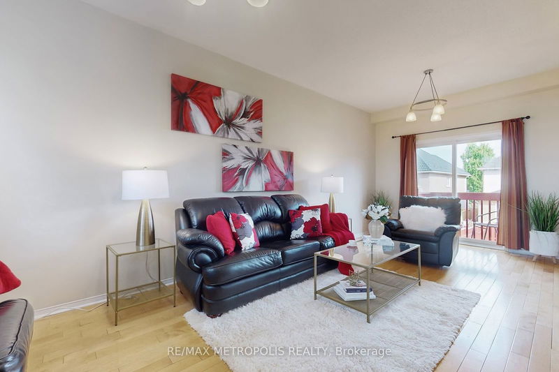 6579 Jazzy Mews  Mississauga, L5W 1R9 | Image 3