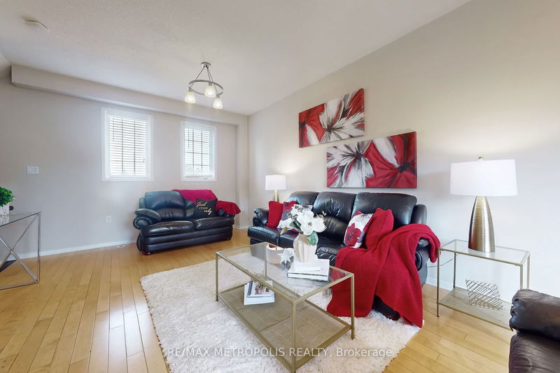 6579 Jazzy Mews  Mississauga, L5W 1R9 | Image 7