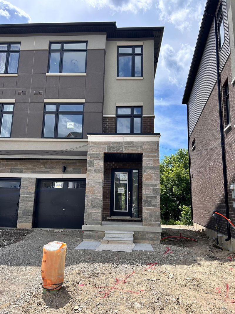home for lease on 66 Fieldridge Crescent
