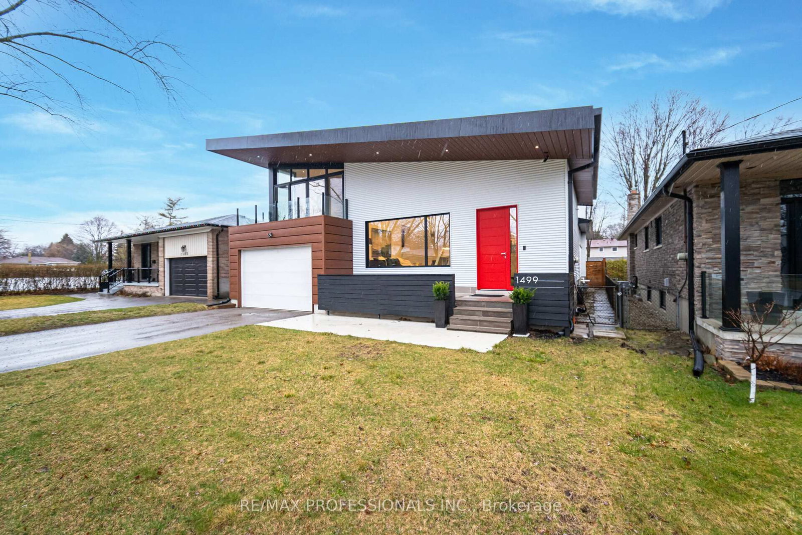 Listing photo 2