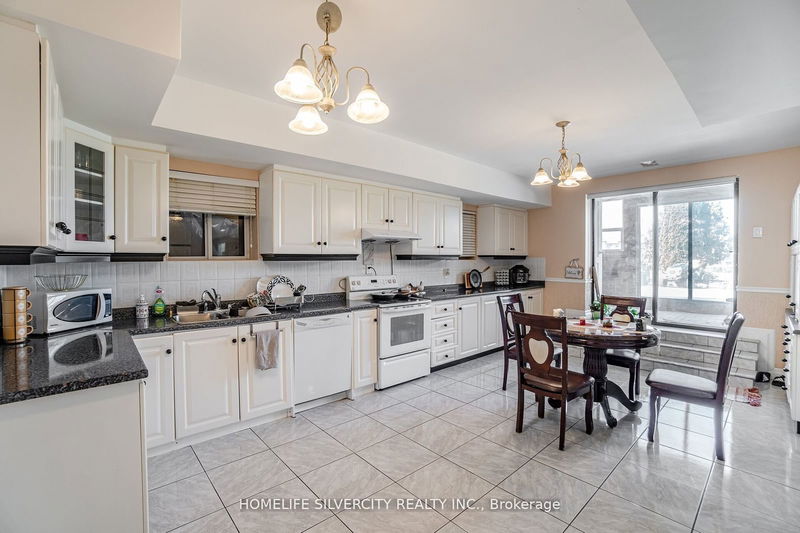 34 Estateview Circ  Brampton, L6P 0R6 | Image 34