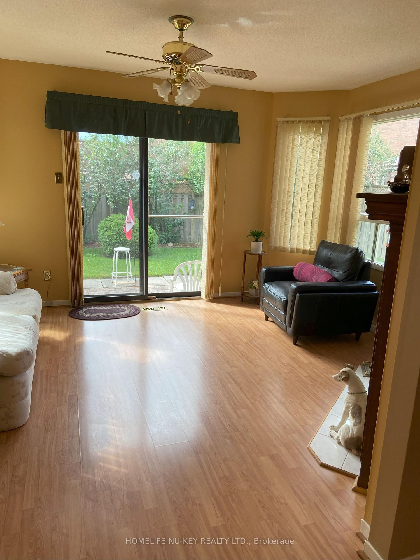 Listing Image 7