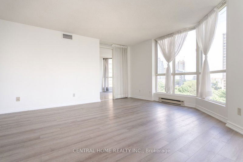  710 - 55 Kingsbridge Garden Circ  Mississauga, L5R 1Y1 | Image 14