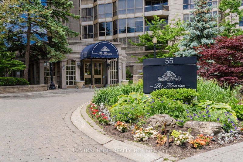  710 - 55 Kingsbridge Garden Circ  Mississauga, L5R 1Y1 | Image 2