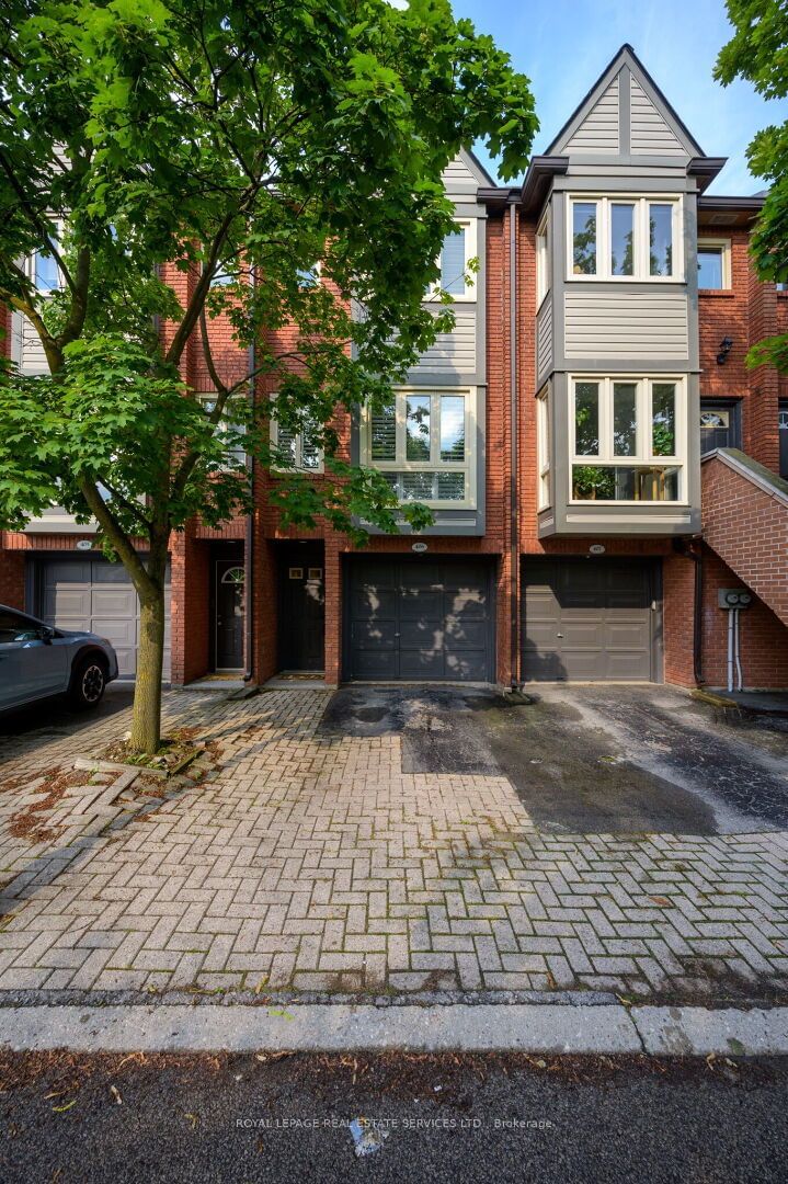 home for sale on 406-895 Maple Avenue