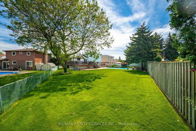 24 Grassington Crt  Brampton, L6S 1Z4 | Image 39