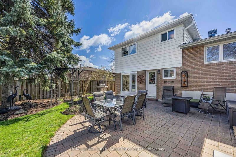 25 Caledon Cres  Brampton, L6W 1C6 | Image 31