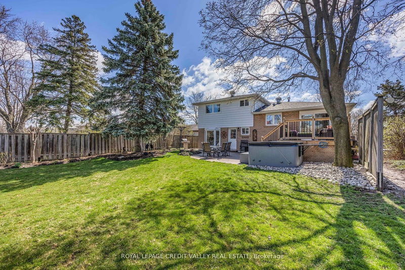 25 Caledon Cres  Brampton, L6W 1C6 | Image 36