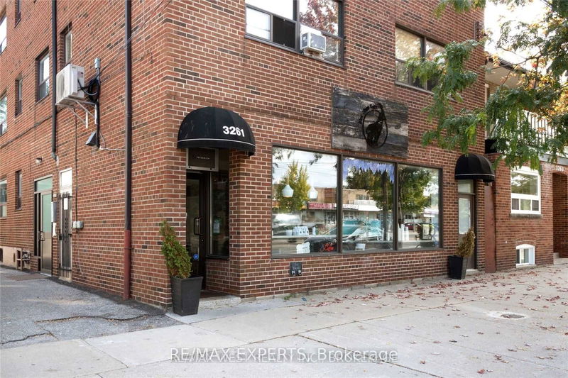 home for lease on 301-3261A Lake Shore Boulevard W
