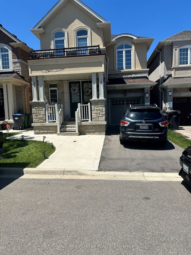 home for lease on 11 Ivor Crescent N