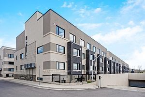 home for lease on 418-1141 Cooke Boulevard N